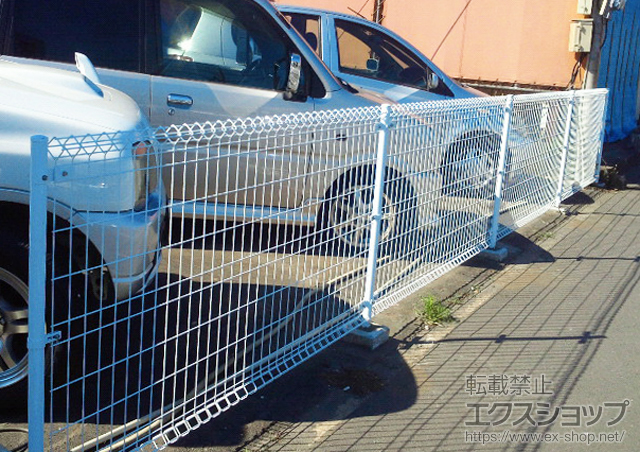 神奈川県相模原市南区ののフェンス・柵 イーネットフェンス1M型 間仕切り柱タイプ 施工例