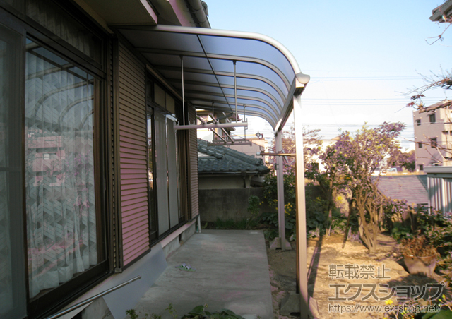 鹿児島県鹿児島市のLIXIL リクシル（トステム）のテラス屋根 パワーアルファ RA型 テラスタイプ 単体 積雪〜30ｃｍ対応 施工例