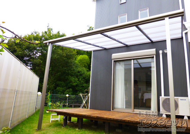 京都府八幡市のLIXIL リクシル（トステム）のテラス屋根 ライザーテラスII F型 テラスタイプ 単体 積雪〜20cm対応 施工例