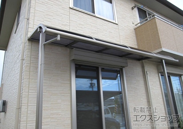 岐阜県岐阜市のLIXIL リクシル（トステム）のテラス屋根 ライザーテラスII R型 テラスタイプ 単体 積雪〜20cm対応 施工例