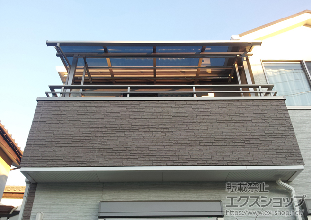 埼玉県富士見市のLIXIL リクシル（トステム）のバルコニー・ベランダ屋根 ライザーテラスII R型 屋根タイプ 単体 積雪〜20cm対応 施工例