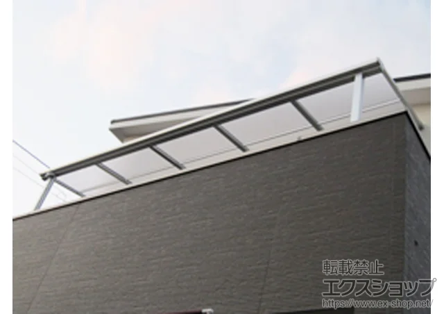 熊本県熊本市東区のLIXIL リクシル（トステム）のバルコニー・ベランダ屋根 ライザーテラスII F型 屋根タイプ 単体 積雪～20㎝対応 施工例