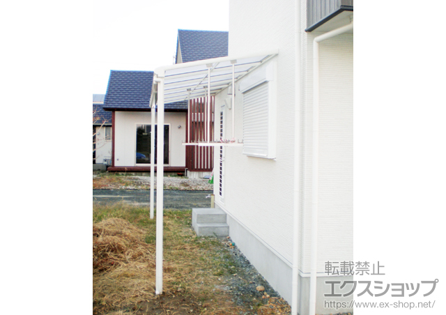 静岡県浜松市東区ののテラス屋根 ヴェクター F型 テラスタイプ 連棟 積雪〜20cm対応＋吊り下げ物干し ロング 2本入 施工例