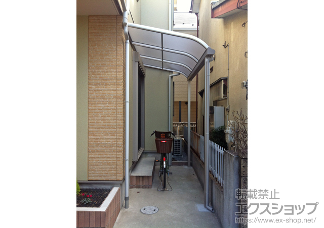 埼玉県埼玉県ののテラス屋根 プレシオステラス R型 テラスタイプ 単体 積雪〜20cm対応 施工例