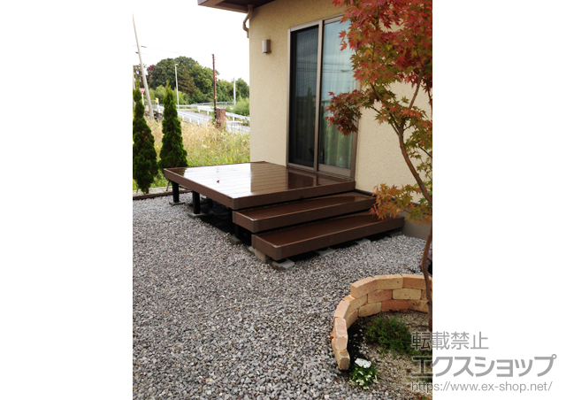 滋賀県米原市ののウッドデッキ リウッドデッキ200 単体＋段床セット 2段仕様 施工例