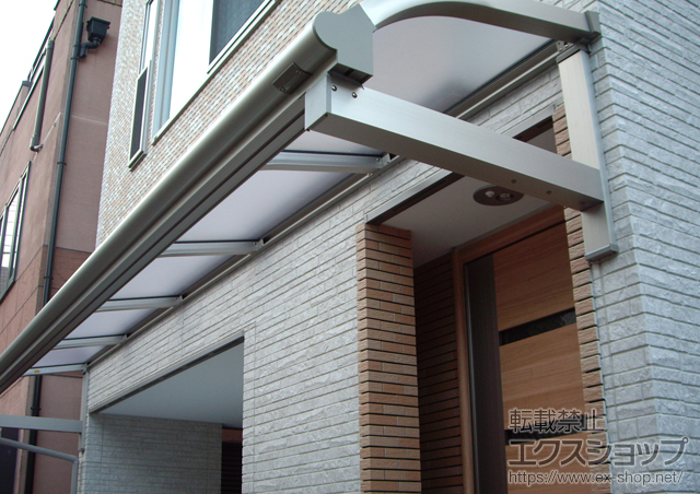 東京都板橋区ののバルコニー・ベランダ屋根 ヴェクターテラス R型 ルーフタイプ 単体 積雪〜20cm対応 施工例