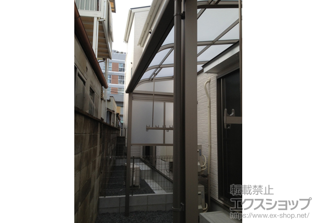 京都府京都市のLIXIL リクシル（トステム）のテラス屋根 ライザーテラスII R型 テラスタイプ 単体 積雪〜20cm対応 施工例