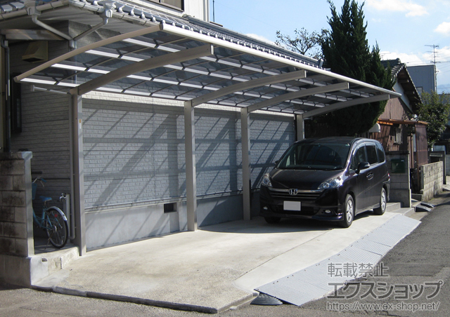 愛媛県新居浜市ののカーポート プレシオスポート 縦連棟 積雪〜20cm対応 施工例