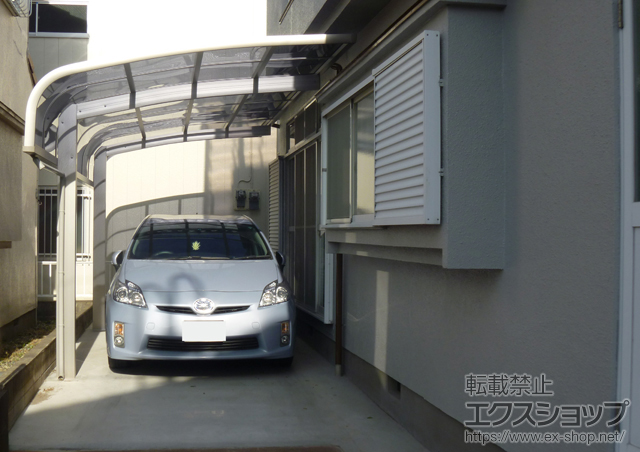 埼玉県三郷市ののカーポート レイナキャップポート　積雪〜20cm対応 施工例