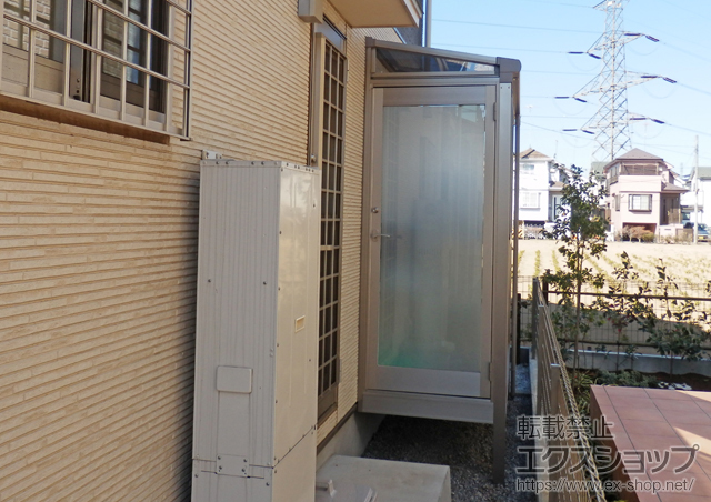 東京都国分寺市のLIXIL リクシル（トステム）のテラス囲い・サンルーム ほせるんですII F型 床納まり 積雪〜20cm対応＋網戸・ドアクローザー 施工例