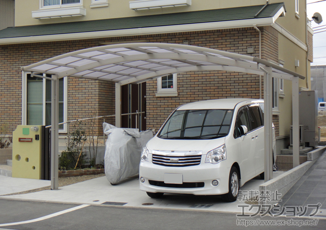 大阪府和泉市ののカーポート プレシオスポート ワイド 積雪〜20cm対応 施工例