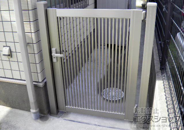 鹿児島県鹿児島市のの門扉 プリレオ R2型 片開き 施工例