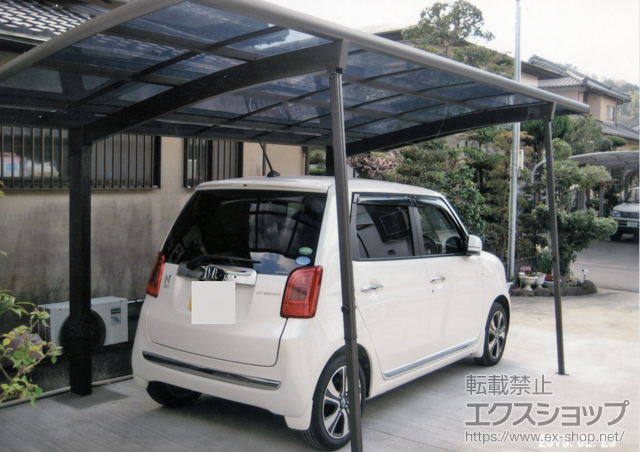 静岡県伊豆の国市のLIXIL リクシル（トステム）のカーポート カーブポートシグマIII 耐風圧強度仕様 積雪〜30cm対応 施工例