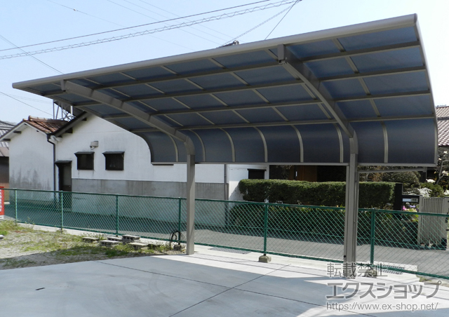 兵庫県姫路市のLIXIL リクシル（トステム）のカーポート テールポートシグマIII 積雪〜30cm対応+脱式サポート ロング柱23用 施工例