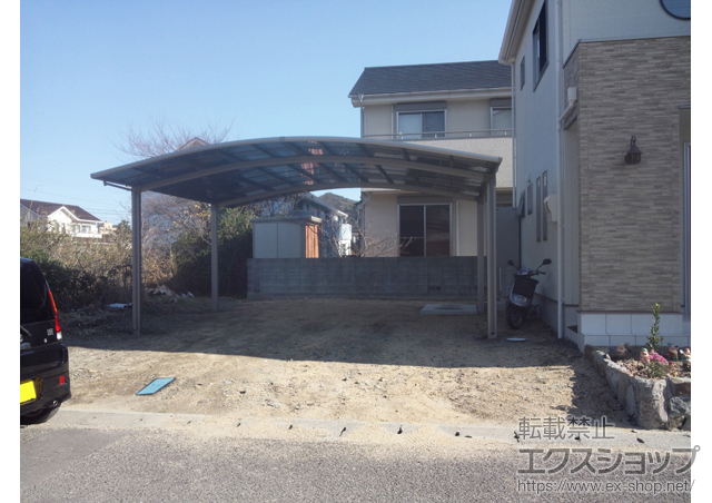 徳島県鳴門市のLIXIL リクシル（トステム）のカーポート カーブポートシグマIII ワイド 積雪〜20cm対応 施工例