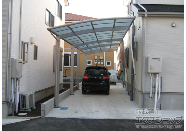 茨城県取手市ののカーポート レイナポートグラン 延長+1台用　積雪〜20cm対応＋レイナポートグラン用 着脱式サポート 標準・ハイルーフ兼用 施工例