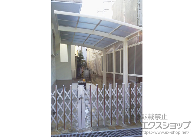 大阪府三島郡島本町ののカーポート レイナポートグラン　積雪〜20cm対応＋サイドパネル 施工例