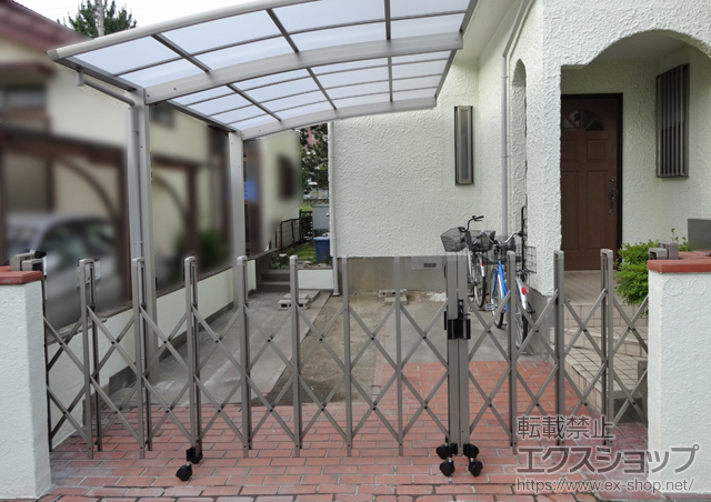 千葉県浦安市ののカーゲート トリップゲート RB型 ノンレール 両開き親子 施工例