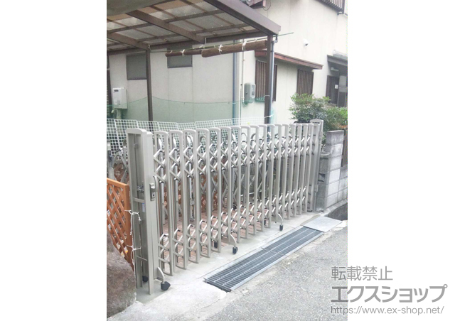 兵庫県明石市ののカーゲート レイオス3型(ペットガード) ノンレール 片開き 33S 施工例