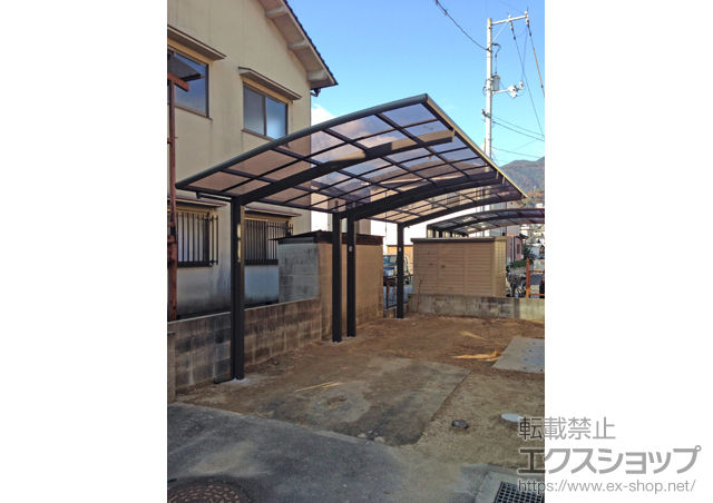 広島県広島市のLIXIL リクシル（トステム）のカーポート カーブポートシグマIII 縦連棟 積雪〜20cm対応 施工例