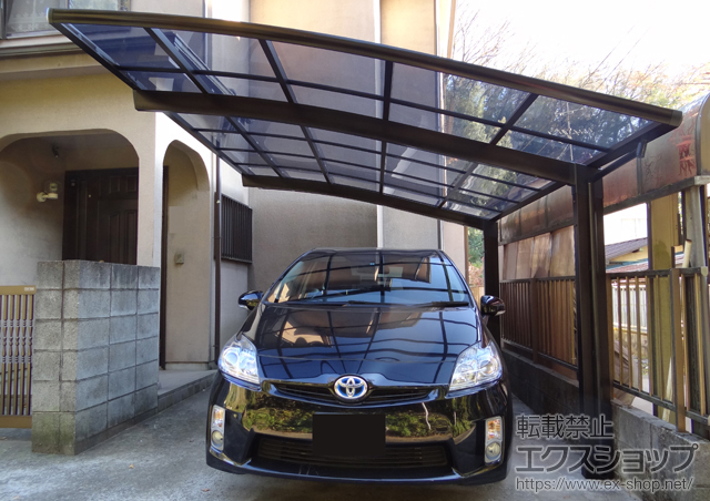 千葉県佐倉市のLIXIL リクシル（トステム）のカーポート カーブポートシグマIII 積雪〜20cm対応 施工例