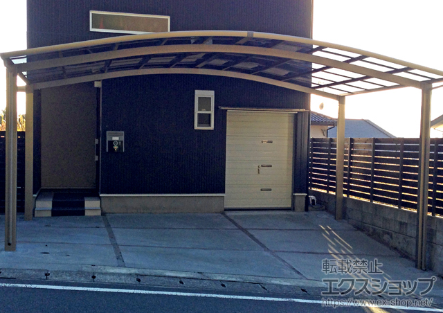 鹿児島県鹿児島市のLIXIL リクシル（トステム）のカーポート カーブポートシグマIII ワイド 積雪〜20cm対応 施工例