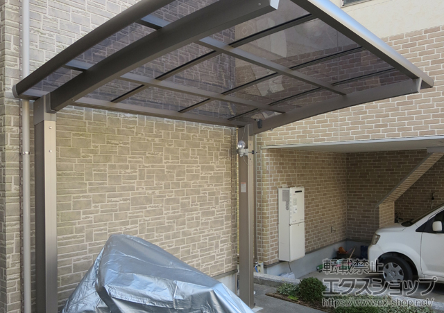 高知県高知市のLIXIL リクシル（トステム）のサイクルポート・駐輪場 カーブポートシグマIII ミニ 積雪〜20ｃｍ対応 施工例