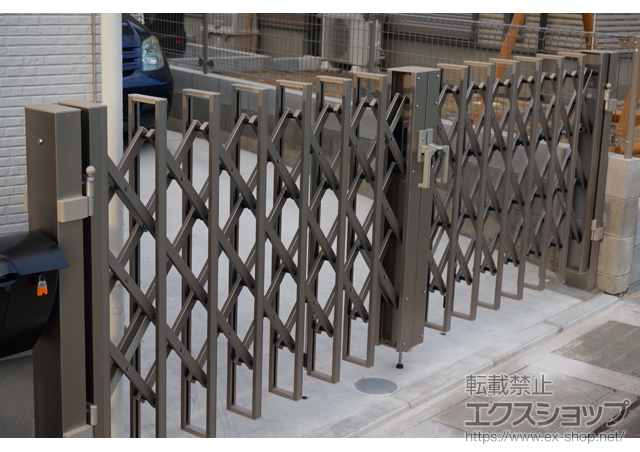 埼玉県越谷市ののカーゲート アルシャインHG ノンキャスター 片開き 260S 施工例