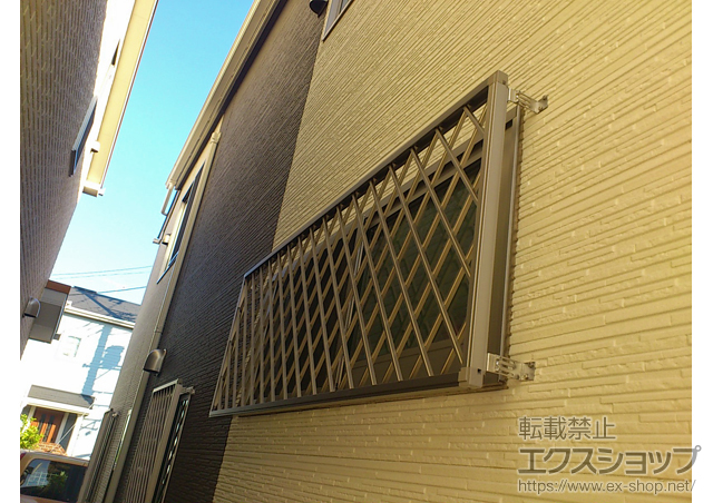 神奈川県横浜市のLIXIL リクシル（トステム）の面格子・窓格子 アルミ面格子 ヒシクロス 施工例