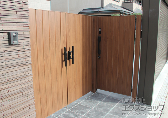 大阪府大阪市のの門扉 ジオーナ門扉 TA型 片開き マテリアルカラー 柱使用 施工例