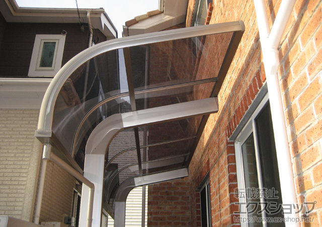 千葉県千葉市のLIXIL リクシル（トステム）のカーポート テールポートシグマIII 積雪〜20cm対応 施工例