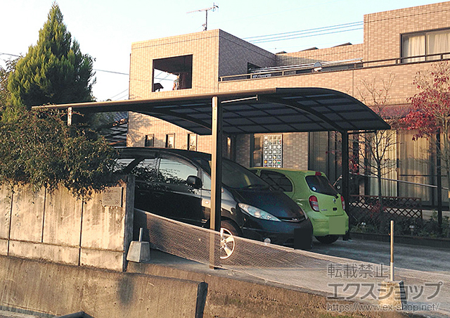 広島県福山市のLIXIL リクシル（トステム）のカーポート カーブポートシグマIII ワイド 積雪〜20cm対応 施工例