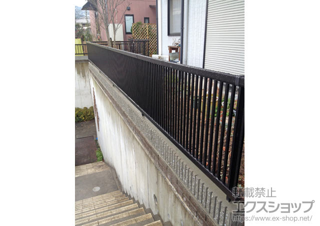 大阪府河内長野市ののフェンス・柵 エクスラインフェンス13型 自由柱施工 施工例