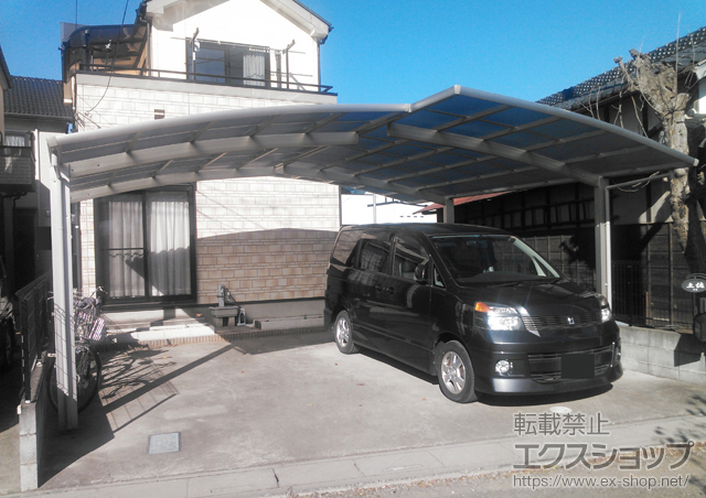 埼玉県さいたま市ののカーポート レイナポートグラン M合掌　積雪〜20cm対応＋レイナポートグラン用 屋根ふき材補強部品 2セット 施工例