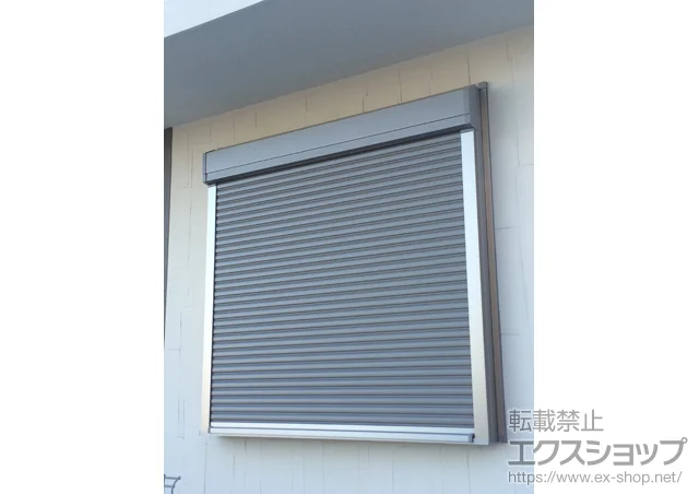 �����s���c�s��LIXIL ���N�V���i�g�X�e���j�̃K���[�W�V���b�^�[ ���t�H�[���V���b�^�[ �C�^���� �蓮�� �{�H��