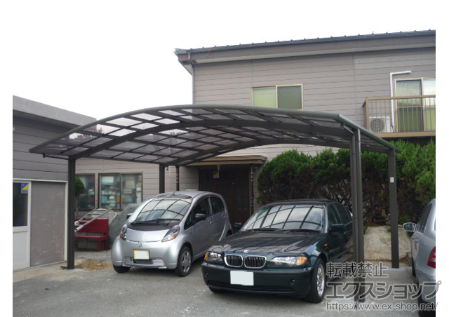 山口県阿武郡阿武町のLIXIL リクシル（トステム）のカーポート カーブポートシグマIII ワイド 積雪〜20cm対応 施工例