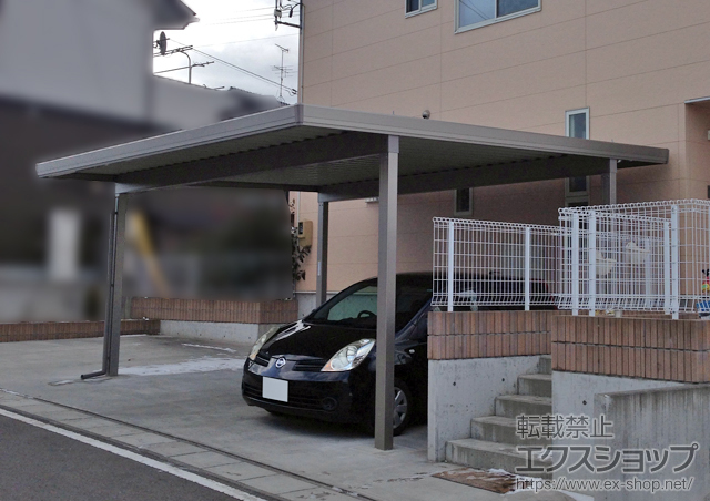 福島県郡山市のLIXIL リクシル（トステム）のカーポート テリオスポートIII 1500 2台用 角柱4本 積雪〜50cm対応 施工例