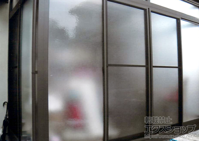 福岡県嘉麻市のLIXIL リクシル（トステム）のテラス囲い・サンルーム ほせるんですII F型 床納まり ランマ付き 積雪〜20cm対応 施工例