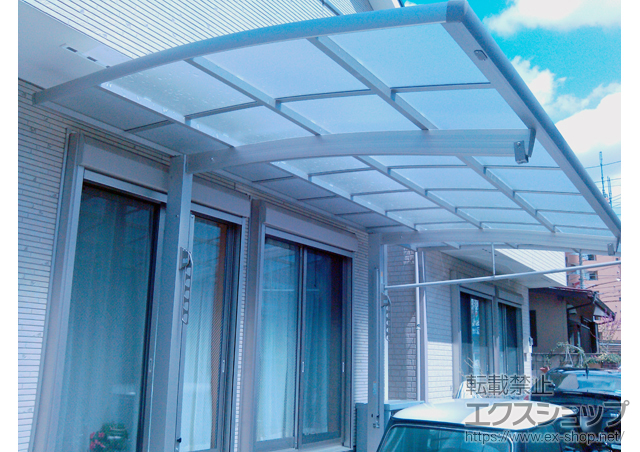 神奈川県相模原市ののカーポート レイナポートREグラン 前下がり 積雪〜20cm対応＋レイナポートREグラン用  水平式物干し 2本入＋レイナポートREグラン用  水平式物干し 2本入 施工例