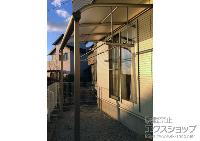 静岡県三島市ののテラス屋根 プレシオステラス R型 テラスタイプ 単体 積雪〜20cm対応＋ 施工例