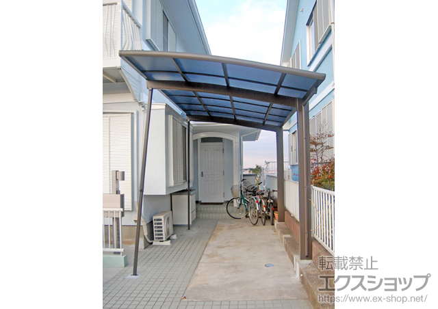 神奈川県平塚市のLIXIL リクシル（トステム）のカーポート カーブポートシグマIII 耐風圧強度仕様 積雪〜30cm対応 施工例
