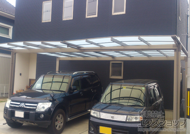 広島県広島市のLIXIL リクシル（トステム）のカーポート エックスルーフ ワイド 積雪〜20cm対応 施工例