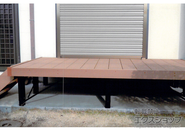 神奈川県横浜市ののウッドデッキ リウッドデッキ 200＋リウッド ステップ5型 Hタイプ(2段) 施工例