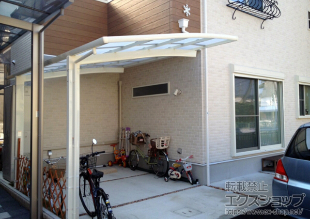 大阪府高槻市のLIXIL リクシル（トステム）のカーポート カーブポートシグマIII 積雪〜20cm対応 施工例