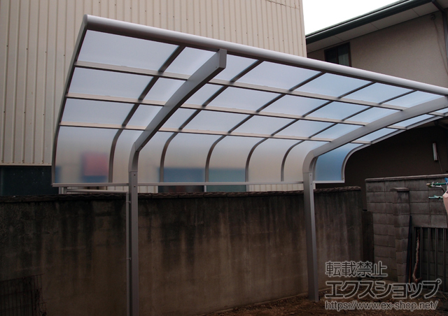 大阪府和泉市のLIXIL リクシル（トステム）のカーポート テールポートシグマIII 積雪〜20cm対応 施工例