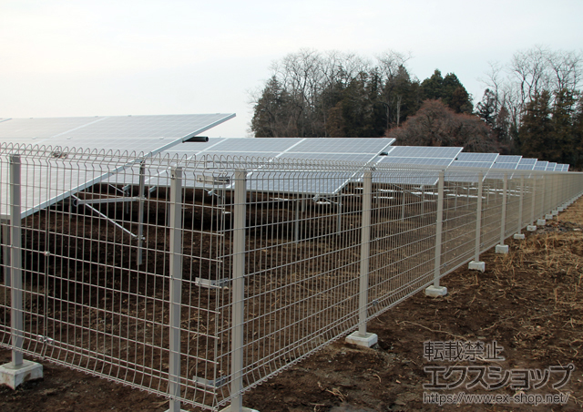 栃木県真岡市ののフェンス・柵 メッシュフェンスG10 自由柱方式 施工例