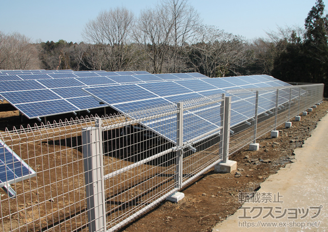 栃木県真岡市のの門扉 メッシュフェンスG10特注門扉 忍び返しなし 両開き 施工例