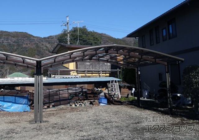 神奈川県相模原市のLIXIL リクシル（トステム）のカーポート カーブポートシグマIII M合掌 積雪〜20cm対応 施工例