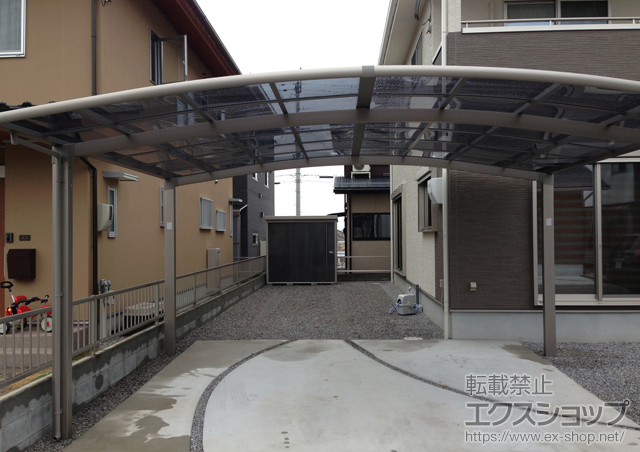 滋賀県東近江市のLIXIL リクシル（トステム）のカーポート カーブポートシグマIII ワイド 積雪〜20cm対応 施工例