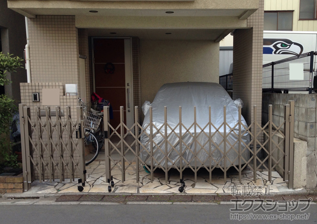 東京都墨田区ののカーゲート トリップゲート RC型 ノンレール 両開き親子 40WO(12S+28M) 施工例